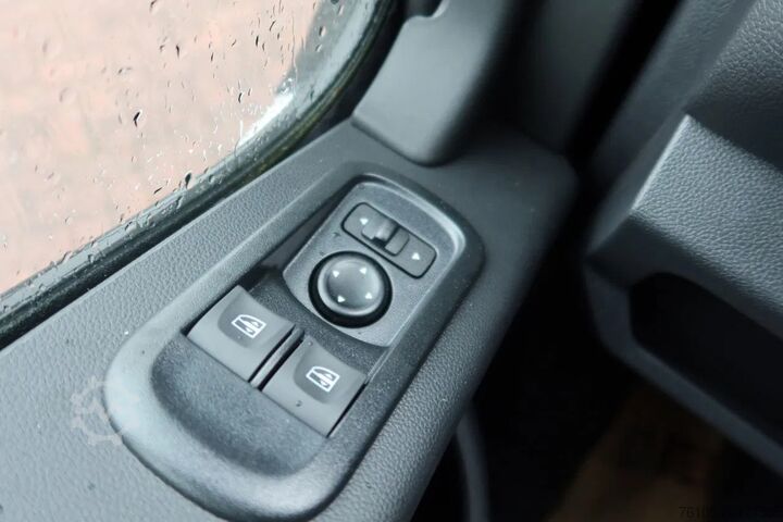 Bestelbus Renault Master NIEUW 135 PK L3/H2 Navigatie Cruise control