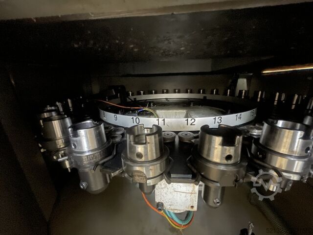 Verticale bewerkingscentrum Mikron VCP 800