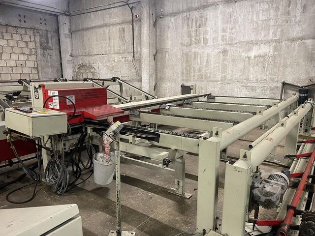 Automation av fräslinje med staplare Weinig E6 infeed + A5 outfeed + stacker