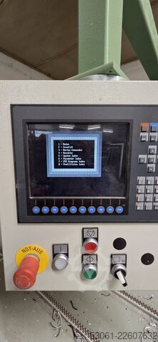 Saroktakarító gép Urban AKS 6400 + SV 430