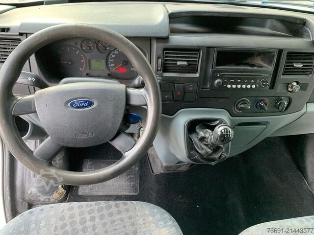 Magas tetős furgon Ford Transit 280 Van - L2 H2