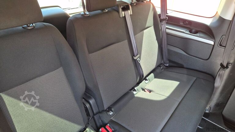 Minibusz Citroën SpaceTourer Opel Zafira Plus M 9 Sitzer