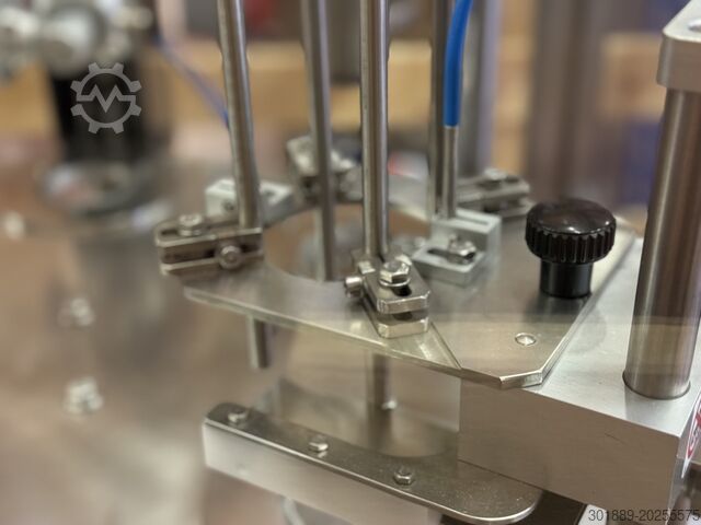 Rotacyjna nalewarka do produkcji lodów RotoPack 15/6