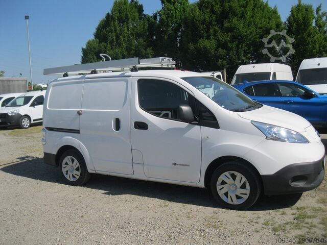 Furgonetă NISSAN eNV200