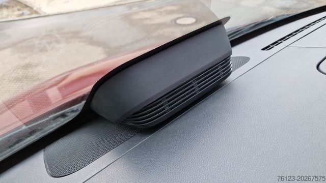 Minibus MERCEDES-BENZ Sprinter 517 Heckniederflur Vorlauffahrzeug