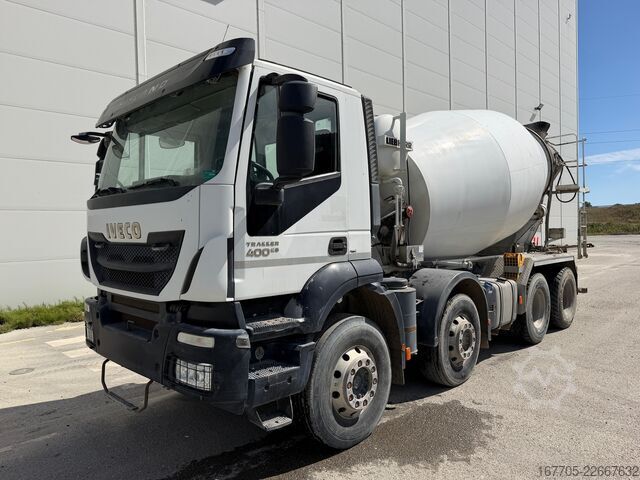 Autodomíchávač betonu IVECO TRAKKER 400