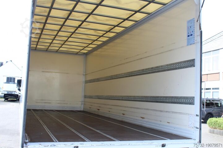 Box truck Mercedes-Benz Atego 1221 E6  Koffer   Klima  LDW  Schalter  LBW