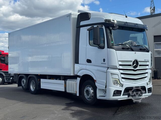 LKW mit Kofferaufbau MERCEDES-BENZ ACTROS 2545 L / LBW / SEITENTÜRE