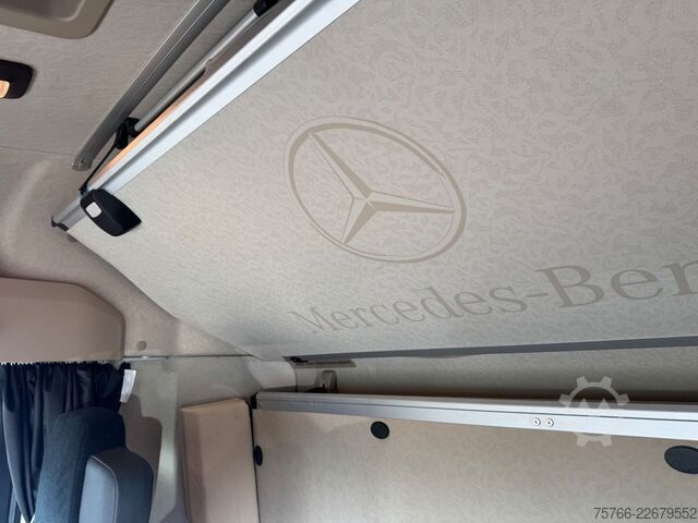LKW mit Kofferaufbau MERCEDES-BENZ ACTROS 2545 L / LBW / SEITENTÜRE