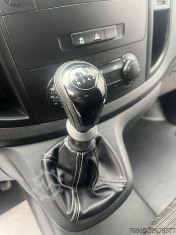 Panelvan MERCEDES-BENZ Vito 114 LANG 6G KLIMA 3-SITZER TEMPOMAT EU6 AHK