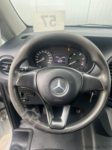 Panelvan MERCEDES-BENZ Vito 114 LANG 6G KLIMA 3-SITZER TEMPOMAT EU6 AHK