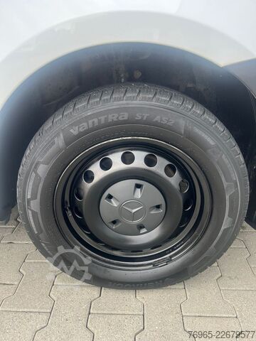 Panelvan MERCEDES-BENZ Vito 114 LANG 6G KLIMA 3-SITZER TEMPOMAT EU6 AHK