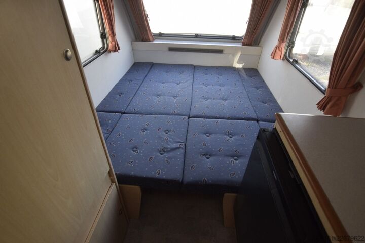 Caravan KIP Kompakt Special 37EK  mit Vorzelt