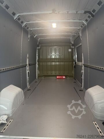Dobozos furgon Citroën Jumper Kastenwagen L3H2 3.5T Heavy 140 Automatik