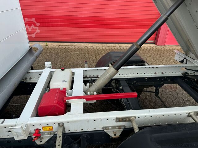 Transporter med tiplad Iveco Daily 35C16 Kipper 3 Sitze Klima EURO 6