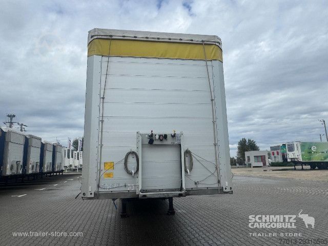 Nyitott ponyvás félpótkocsi Schmitz Cargobull Curtainsider Standard