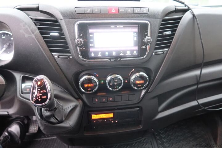 Transport chłodniczy/mrożony Iveco Daily 70 Daily 70 C 21 Hi-Matic Meat Hooks! Vle...