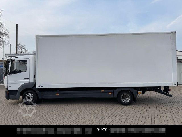 Skåpbil MERCEDES-BENZ Atego 818 Möbel Koffer 6,75 m lang DifferSperre