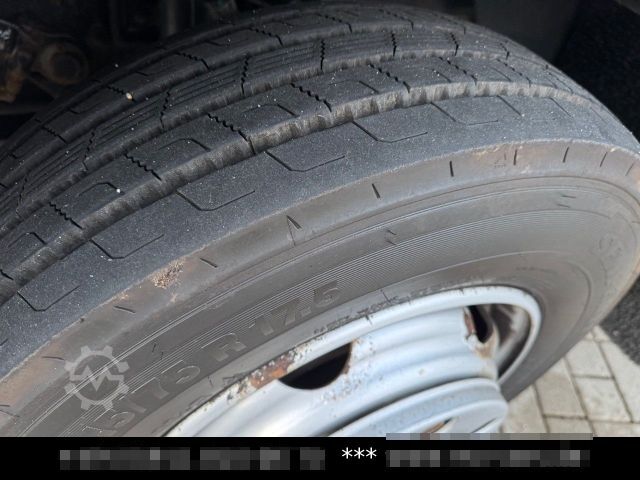 Skåpbil MERCEDES-BENZ Atego 818 Möbel Koffer 6,75 m lang DifferSperre