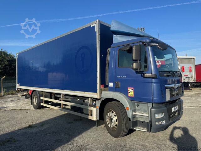 Camião de caixa fechada MAN TGM 16.250 EURO 6 16T FURGON