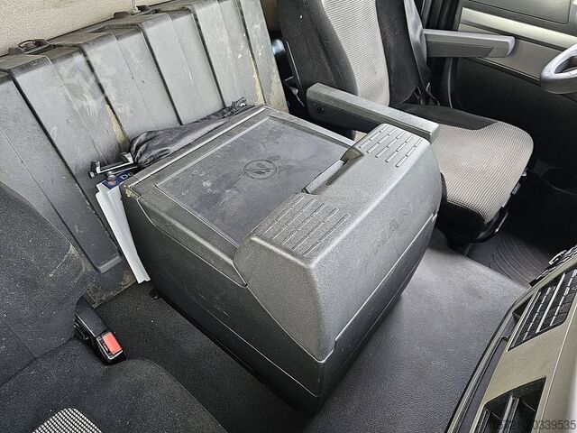 Πλατφόρμα φόρτωσης M.A.N. 26.320 TGS 6X2-4 HMF 2820 K6