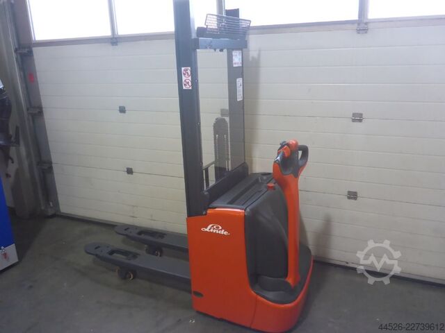 Carregador lateral de quatro vias Combilift L12 I