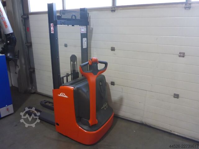 Empilhador manual Linde L12 I