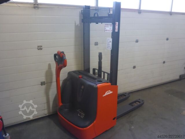 Empilhador manual Linde L12 I