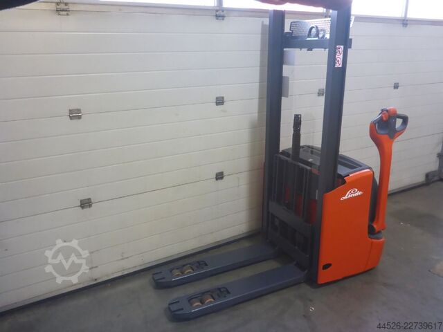 Empilhador manual Linde L12 I