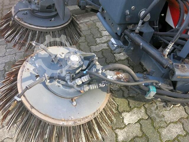 Veegmachine HAKO Citymaster 2000