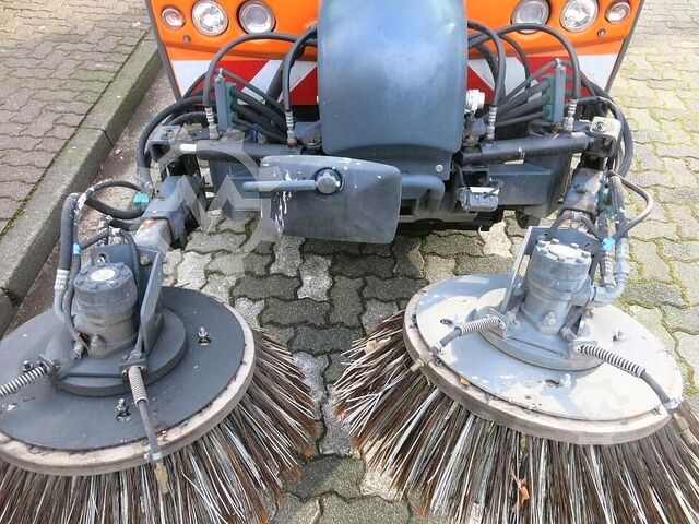 Veegmachine HAKO Citymaster 2000