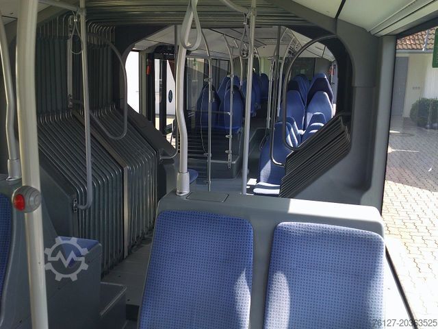 Autobuz articulat MERCEDES-BENZ O 530 Niederflurgelenkbus,KLIMA, .: 1827
