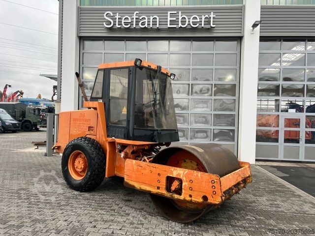 Single drum roller CATERPILLAR CS 433C Walze / 3804 h