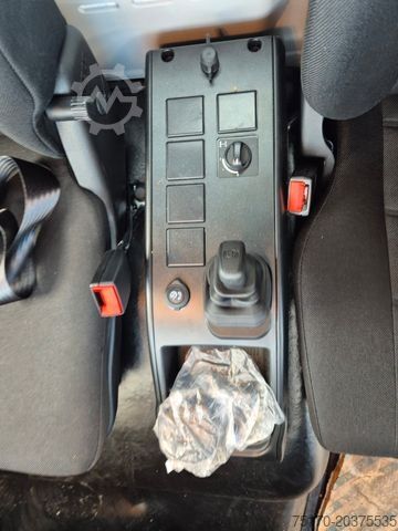 Benne tri-benne IVECO Eurocargo ML80E21 Meiller 2x AHK 3 Sitze Klima