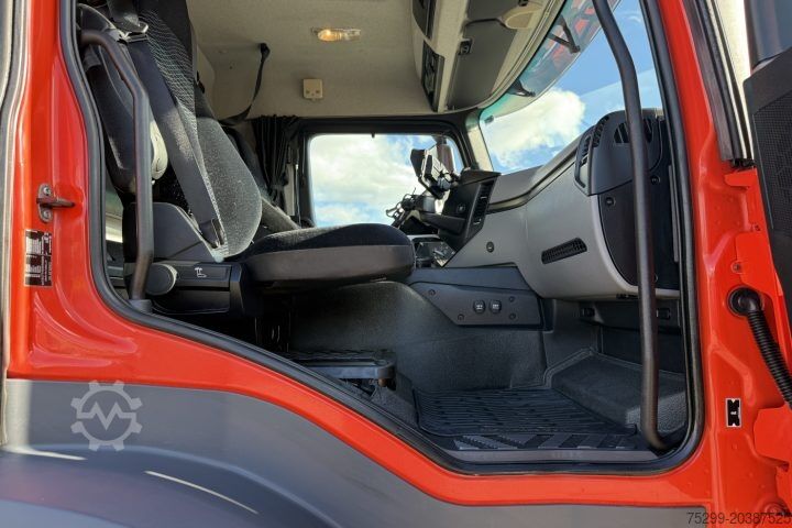 Refrigerated truck Mercedes-Benz Antos 2536 6x2