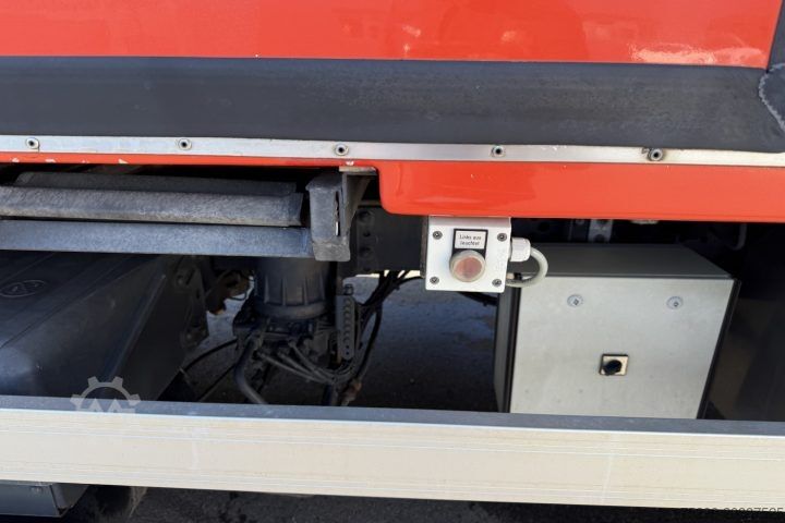 Refrigerated truck Mercedes-Benz Antos 2536 6x2