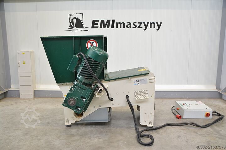 Wood shredder Schuko rębak ZM 900-Z
