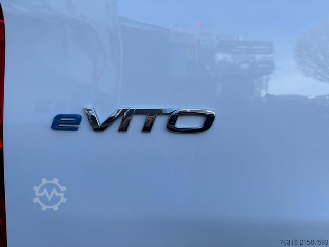 Μίνι λεωφορείο Mercedes-Benz eVito 111 Kasten lang Klima PDC Trennwand SHZ