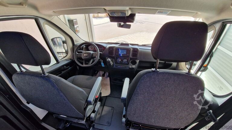 Minibus Opel Movano Mobility Airline Boden Rolli