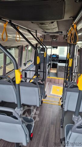 Minibus MERCEDES-BENZ 517 / 515 Frontniederflur mit  GSR 3 Systeme