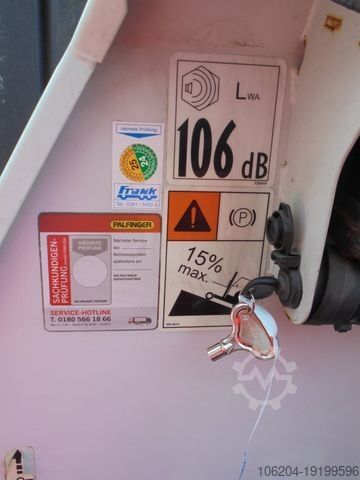 Carrello elevatore frontale PALFINGER F3 203 Mitnahmestapler 650h