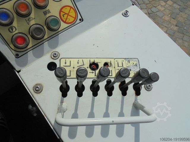 Carrello elevatore frontale PALFINGER F3 203 Mitnahmestapler 650h