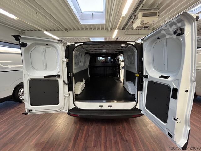 Bestelwagen Maxus eDELIVER 7 KA L2H1 88 kW/h Klima Kamera LED P