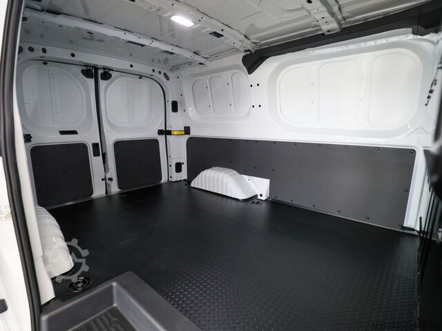 Minibüs Maxus eDELIVER 7 KA L1H1 77 kW/h Klima Kamera LED P