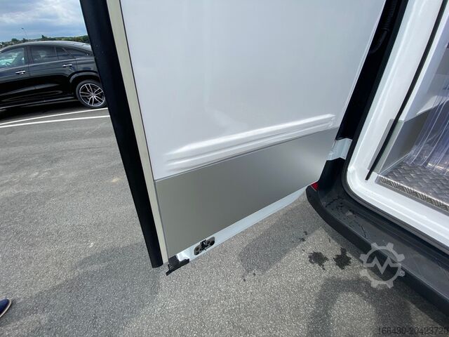 Miniautocarro Maxus DELIVER 9 Kühlkastenwagen MY 24 Fahrt- und St