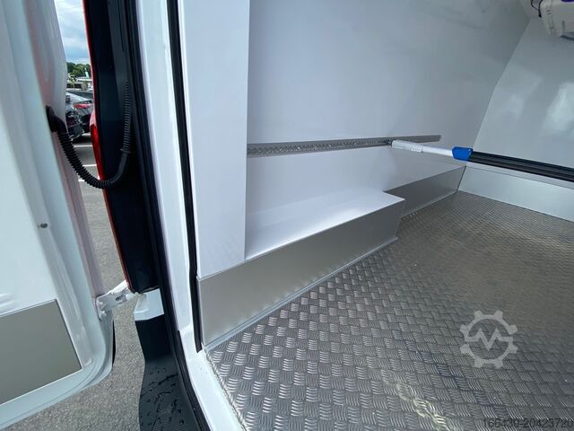 Miniautocarro Maxus DELIVER 9 Kühlkastenwagen MY 24 Fahrt- und St