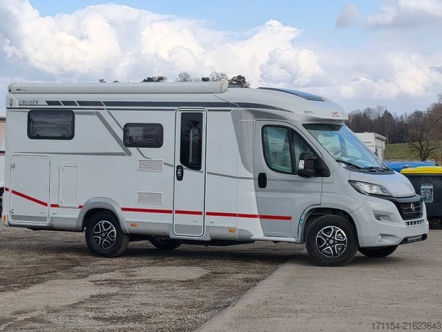 Half-integraal camper LMC Cruiser V 646 G,  Längsbetten, Navi,Automatik