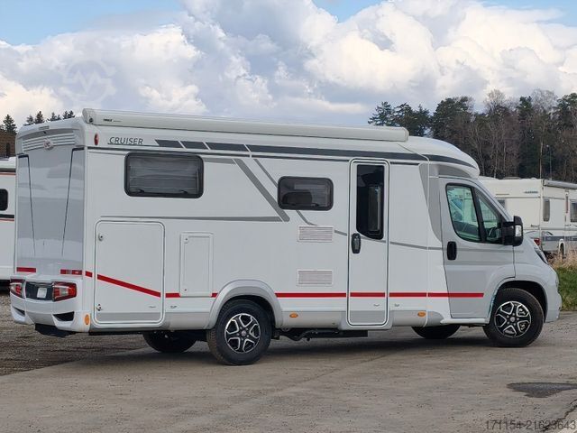 Half-integraal camper LMC Cruiser V 646 G,  Längsbetten, Navi,Automatik