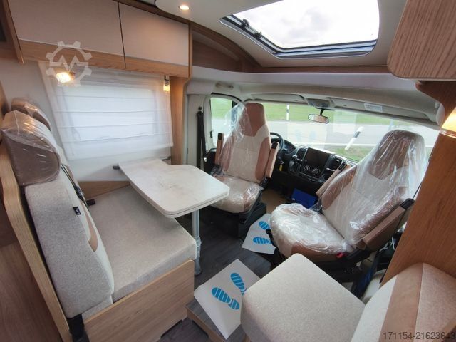 Half-integraal camper LMC Cruiser V 646 G,  Längsbetten, Navi,Automatik