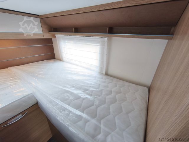 Half-integraal camper LMC Cruiser V 646 G,  Längsbetten, Navi,Automatik